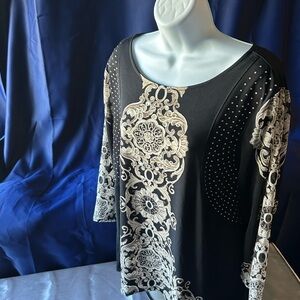 Style & co black and cream tunic with studs
